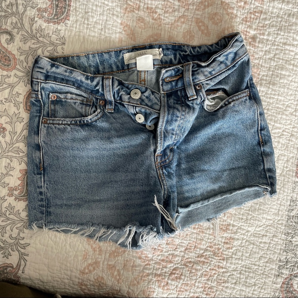 h&m cut off jean shorts